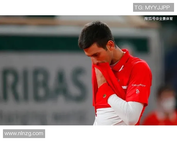 全球足球巨星风采全景图集，领略足坛传奇与现役天王的精彩瞬间