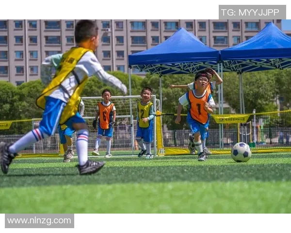 足球巨星温情时刻携手儿女共享绿茵场内外难忘瞬间 足球巨星温情时刻携手儿女共享绿茵场内外难忘瞬间